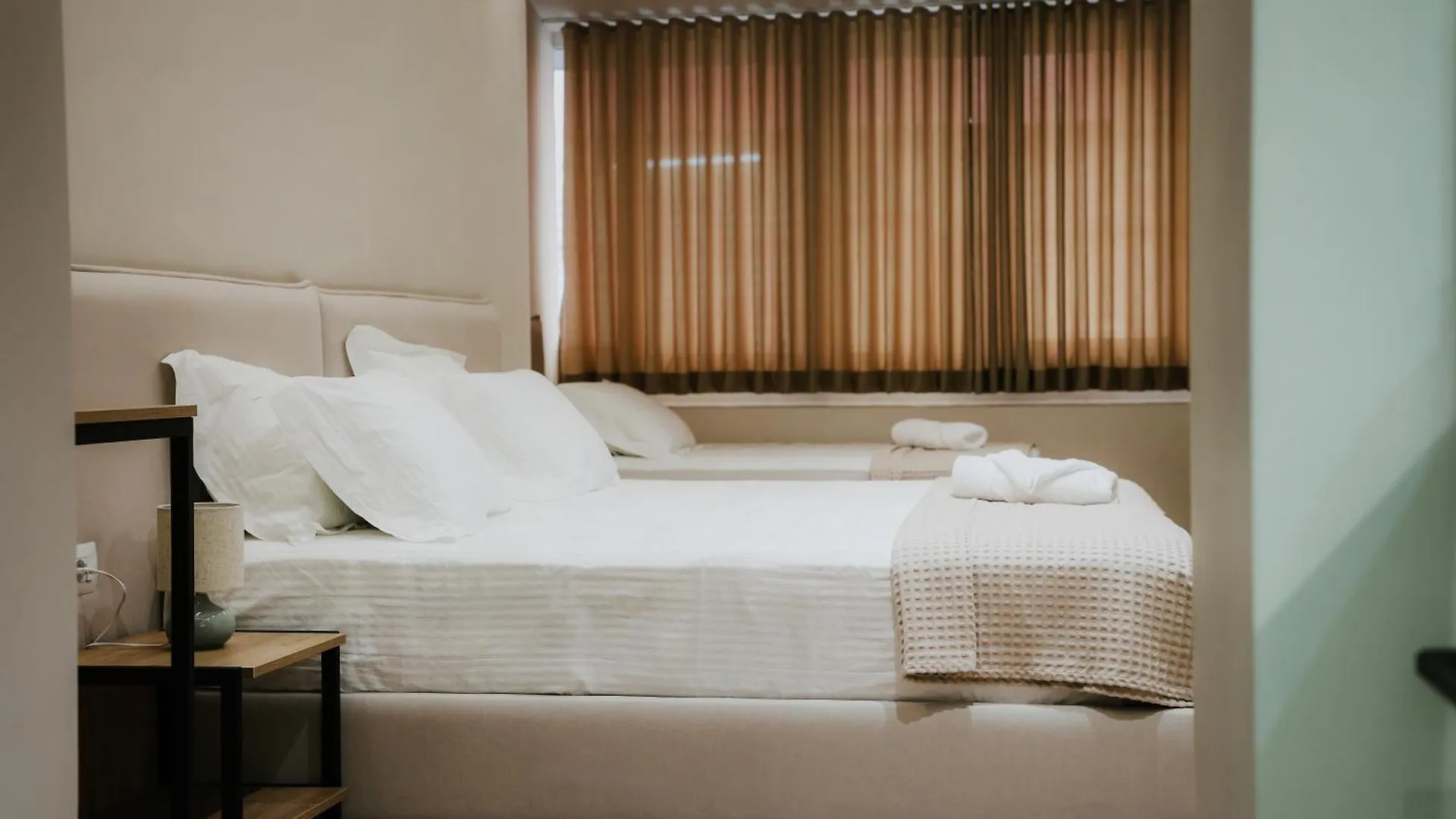 Elite Guesthouse Тирана Албания