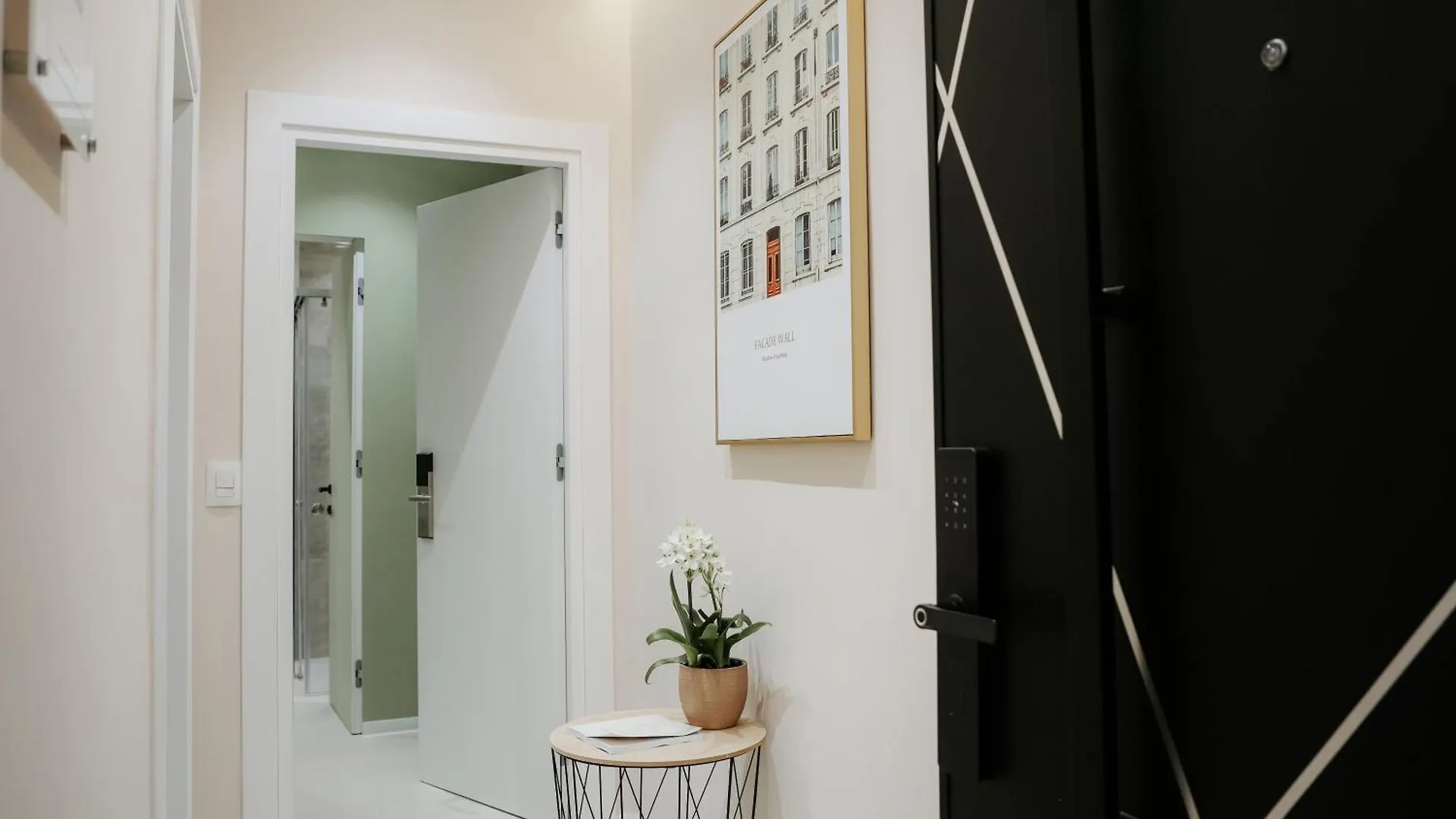 Elite Guesthouse Тирана